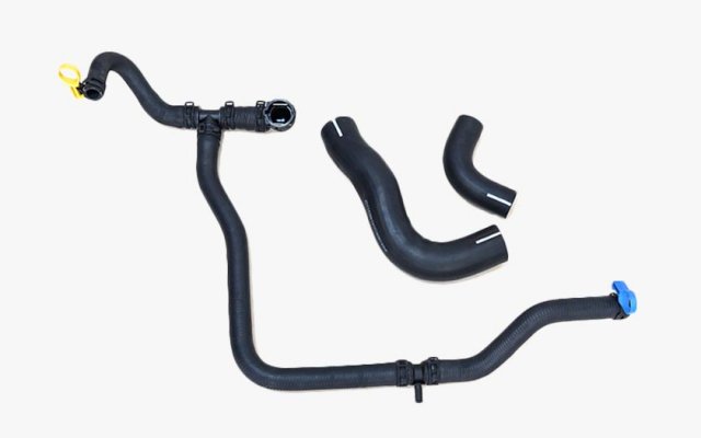 发动机冷却水管